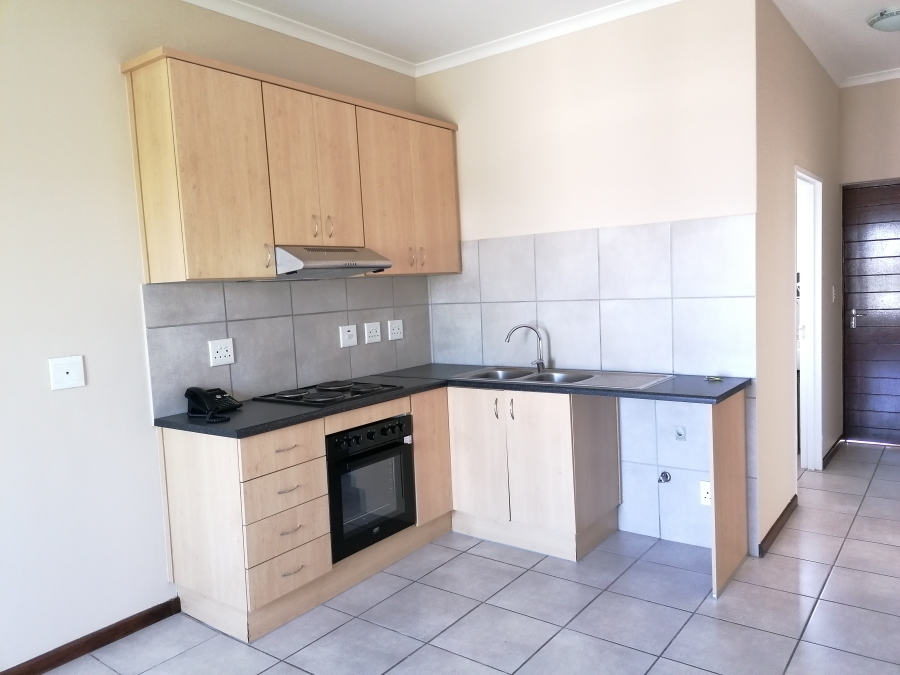 To Let 2 Bedroom Property for Rent in Buh Rein Estate Western Cape